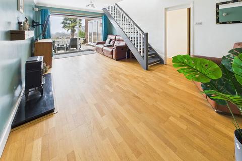 4 bedroom detached house for sale, Slonk Hill Road, Shoreham by Sea