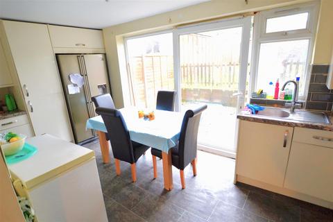3 bedroom terraced house for sale, Eagle Way, Hatfield