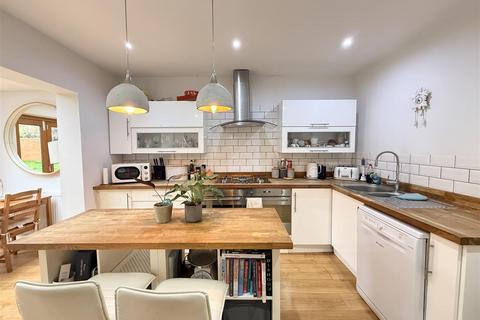 3 bedroom semi-detached house for sale, Oak Park Road, Stourbridge