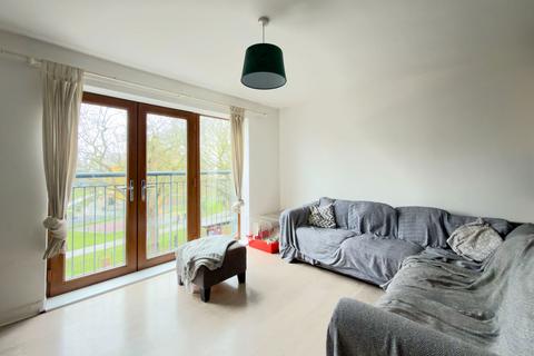 2 bedroom apartment for sale, Northfield Avenue, London W13