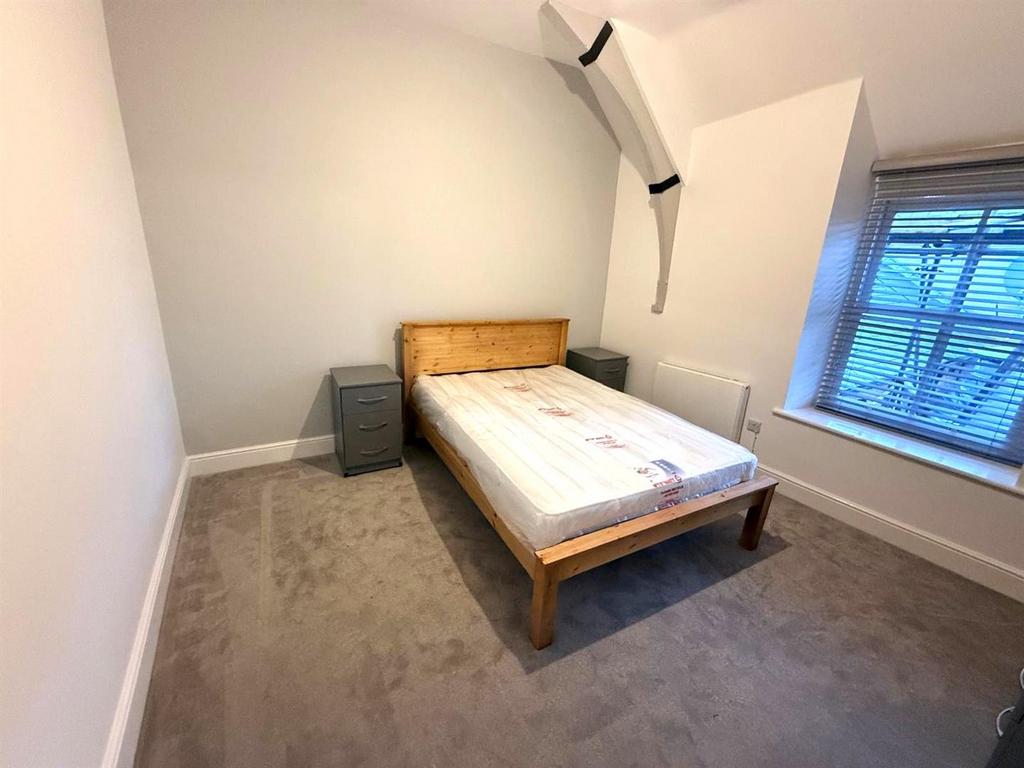 Bedroom 2.jpg