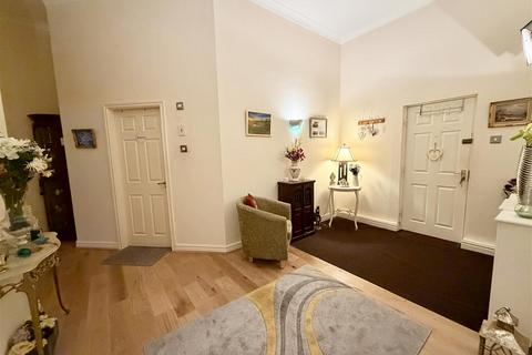 3 bedroom flat for sale, Rishworth Mill Lane, Rishworth, Sowerby Bridge
