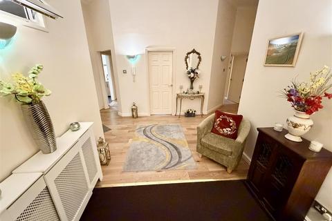 3 bedroom flat for sale, Rishworth Mill Lane, Rishworth, Sowerby Bridge