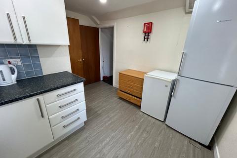 undefined, Nicolson Street, Edinburgh, EH8