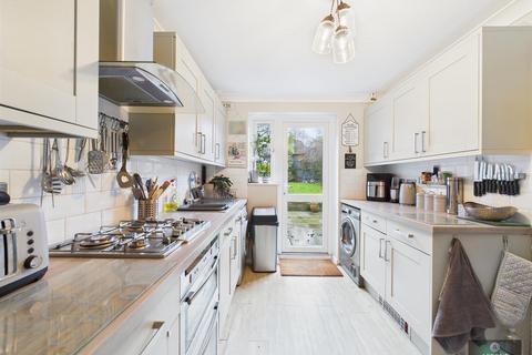 undefined, Chetwood Road, Bewbush Manor RH11