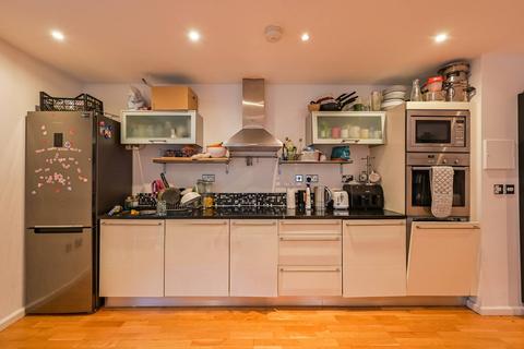 2 bedroom flat for sale, Ability Place, Canary Wharf, London, E14