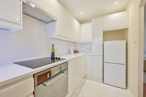 undefined, Burns Close, South Wimbledon, London, SW19