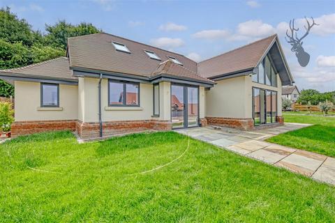 undefined, Mott Street, Loughton IG10