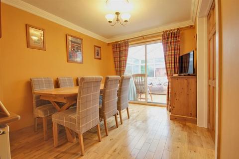 4 bedroom detached house for sale, Butt Lane, Beverley