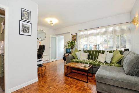 undefined, St. Peters Close, Bushey, WD23