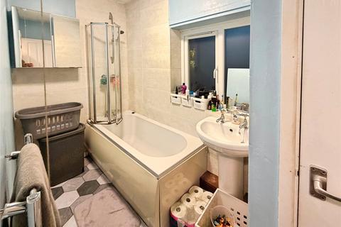 3 bedroom semi-detached house for sale, South Street, Nottingham NG16