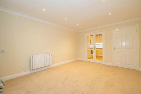 2 bedroom property for sale, Chapel Road, Hothfield, Ashford, Kent, TN25