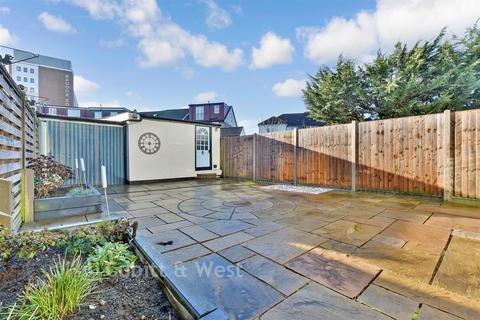 undefined, Headley Avenue, Wallington SM6