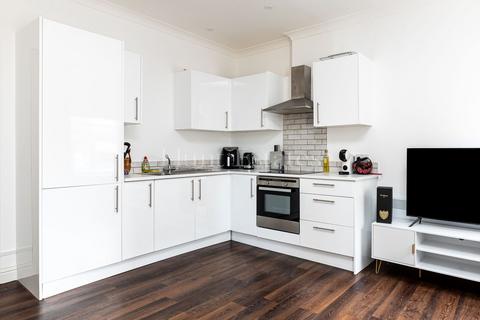 1 bedroom ground floor flat for sale, Apt 2 Evesham House