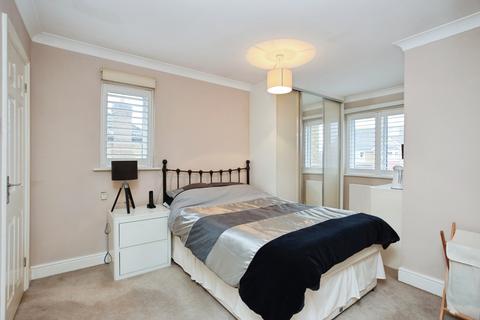 3 bedroom detached house for sale, Maidstone Road, Kent TN11