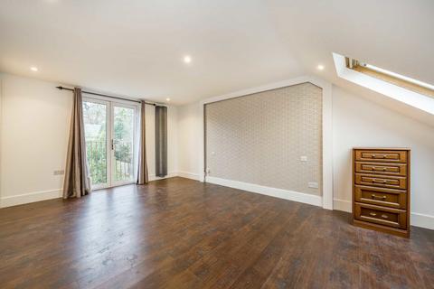 5 bedroom house to rent, Bowness Crescent, London SW15