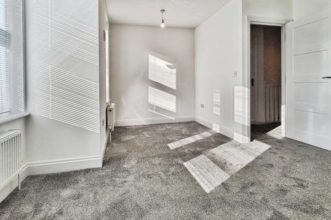 2 bedroom maisonette to rent, Parkfield Road, South Harrow, Middlesex, UK, HA2