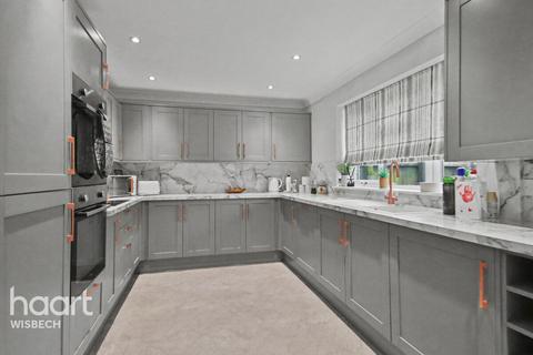 3 bedroom terraced house for sale, Springfield Road, Walpole St Andrew