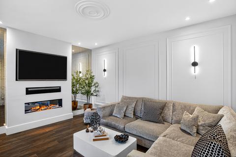 3 bedroom semi-detached house for sale, Partridge Green, London, SE9
