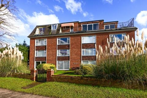 1 bedroom flat for sale, Argosy Gardens, Surrey TW18