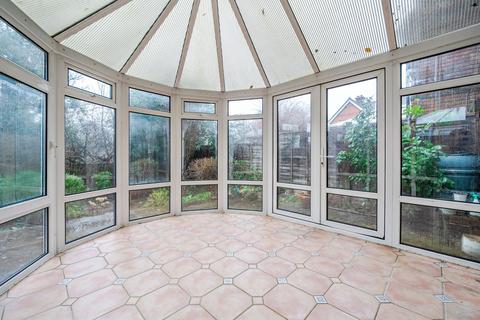 3 bedroom detached house for sale, Chestnut Avenue, Haslemere, GU27