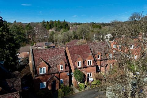 undefined, Chestnut Avenue, Haslemere, GU27