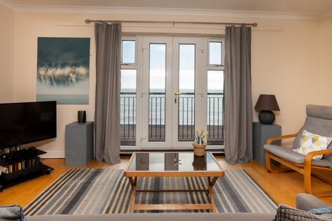 undefined, West Parade, Hythe, CT21
