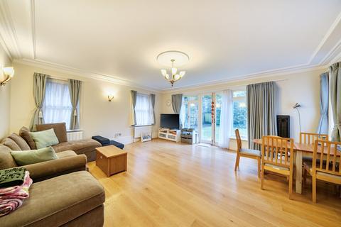 3 bedroom flat for sale, Langley Road, Nascot Wood, Watford WD17 4PE