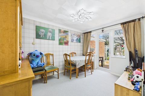 4 bedroom semi-detached house for sale, Bedgrove, Aylesbury HP21