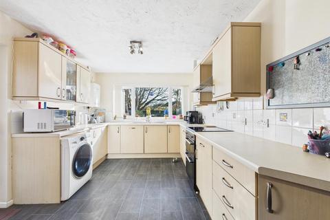 4 bedroom semi-detached house for sale, Bedgrove, Aylesbury HP21
