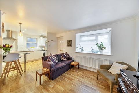 2 bedroom end of terrace house for sale, Whelan Way, Wallington SM6
