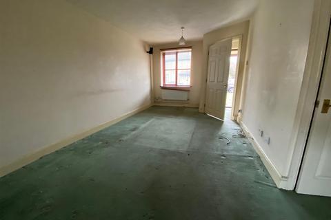 2 bedroom end of terrace house for sale, Estuary Close, Barking