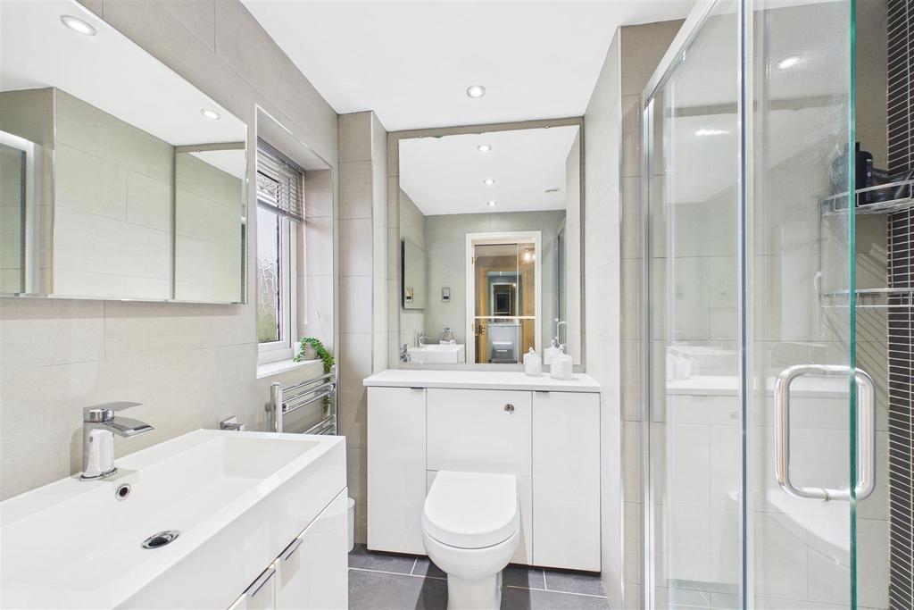Ensuite