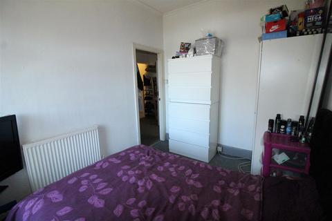2 bedroom terraced house for sale, Law Street, Birstall, Batley