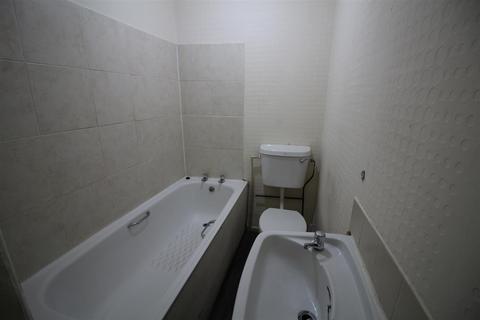 2 bedroom terraced house for sale, Law Street, Birstall, Batley