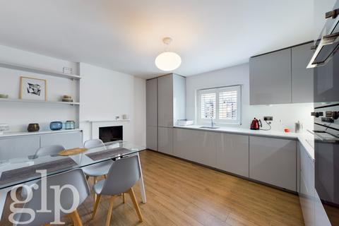 2 bedroom apartment to rent, Bathurst Street, Hyde Park, W2