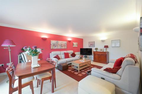 undefined, Wingfield Court, Banstead