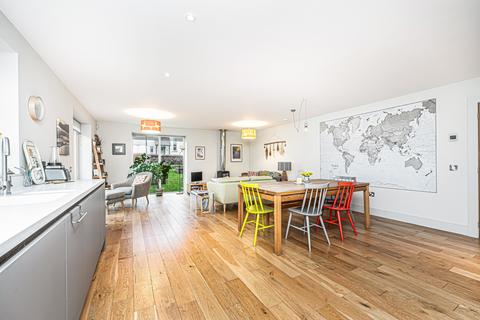 4 bedroom house for sale, 13 Mains Of Mawcarse, Kinross, KY13 9SF