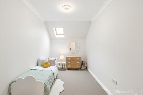 2 bedroom apartment for sale, Great North Way, London NW4