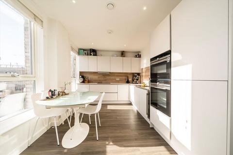 2 bedroom flat for sale, Bollo Bridge Road, London W3