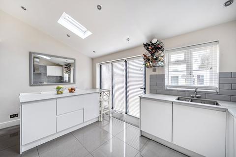 3 bedroom terraced house for sale, Robertsbridge Road, Surrey SM5