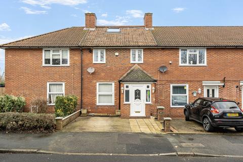 3 bedroom terraced house for sale, Robertsbridge Road, Surrey SM5