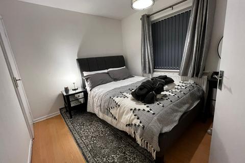 1 bedroom terraced house to rent, Moore Street, Rochdale OL16