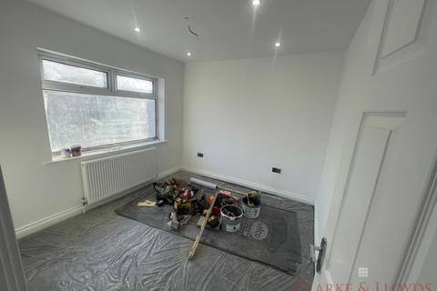 3 bedroom terraced house to rent, London N9