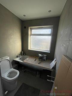 3 bedroom terraced house to rent, London N9