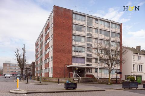 2 bedroom flat for sale, Goldstone Villas, Hove BN3