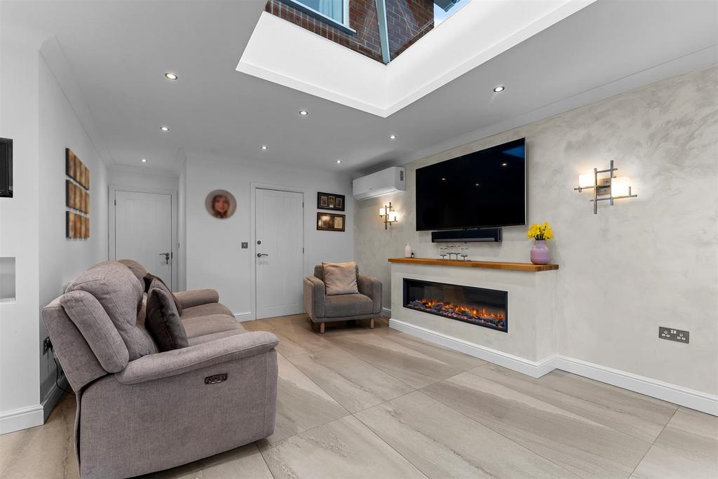 Living Area 2