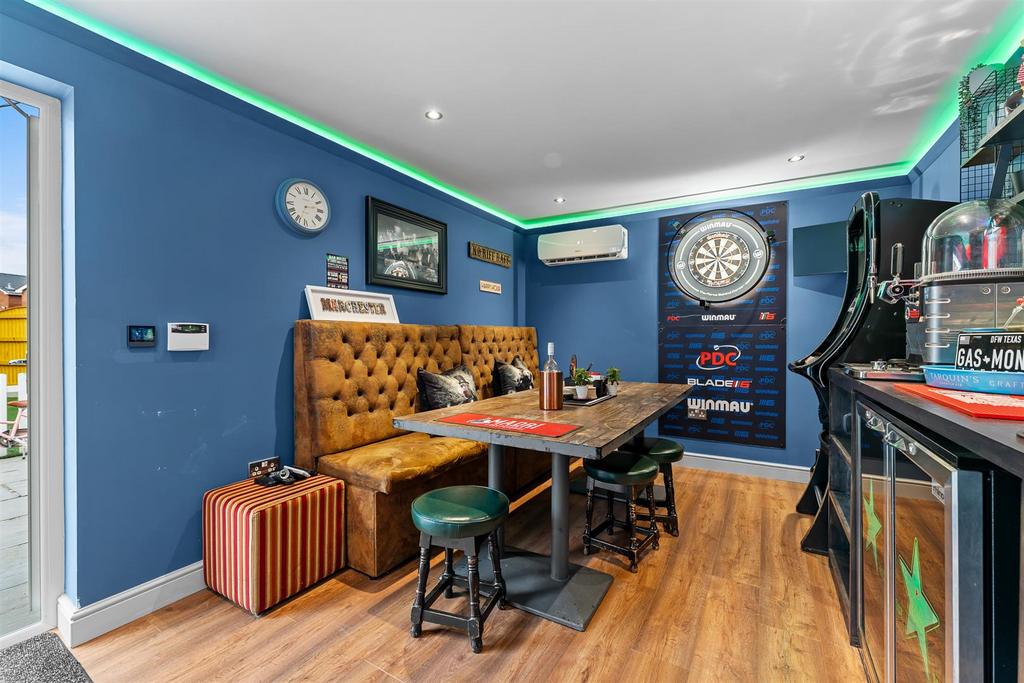 Garden Room 2