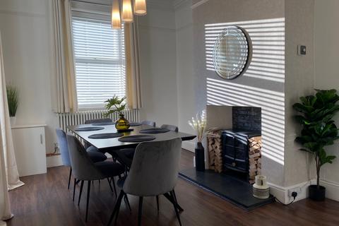 undefined, Downstairs Large Double, Lily St, Wolstanton, ST5