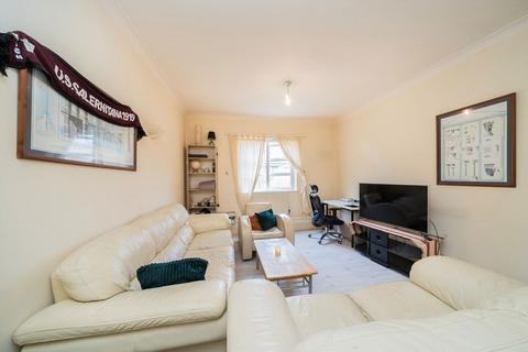 1 bedroom flat to rent, Plumbers Row, London E1